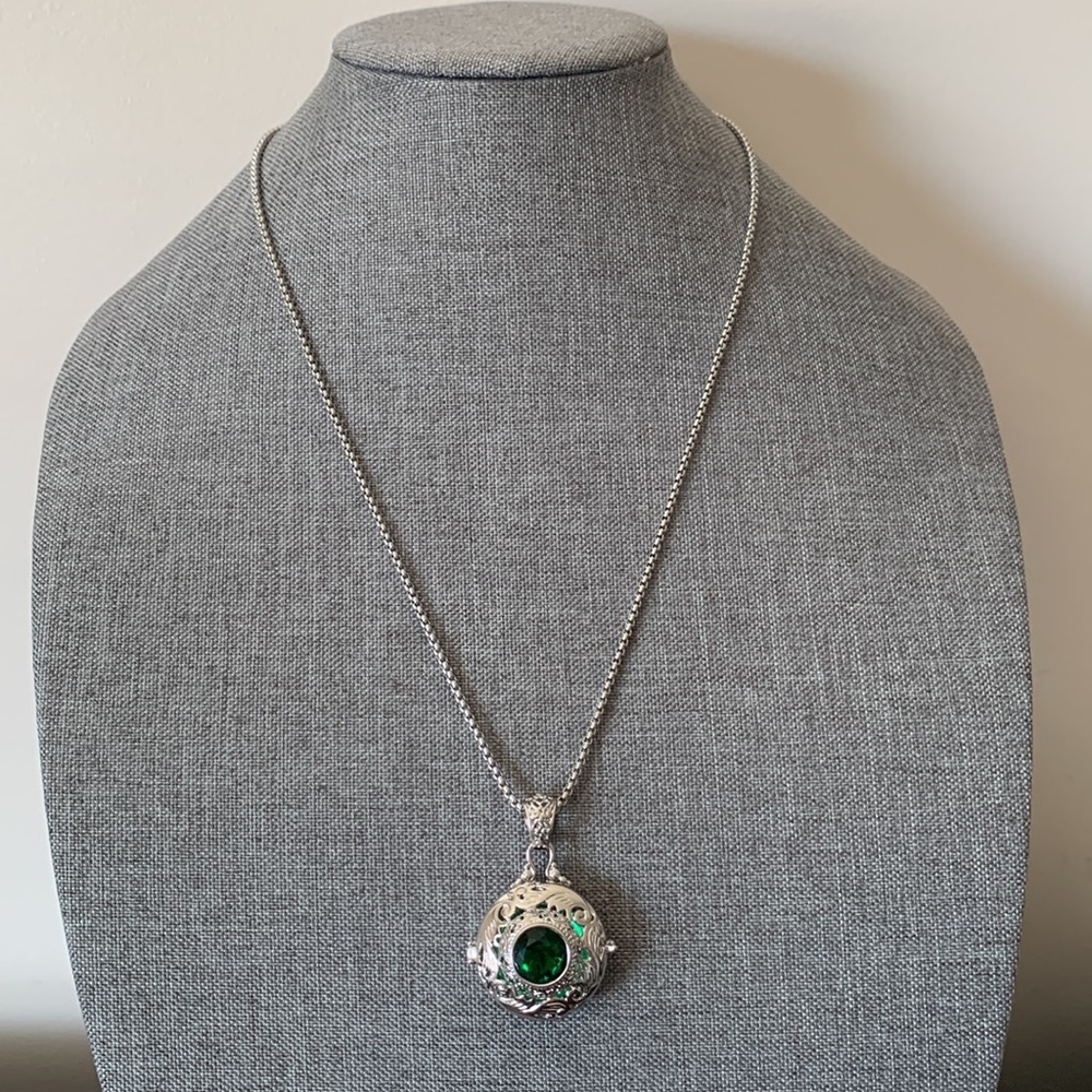 FREE with Purchase New beautiful silver tone locket pendant